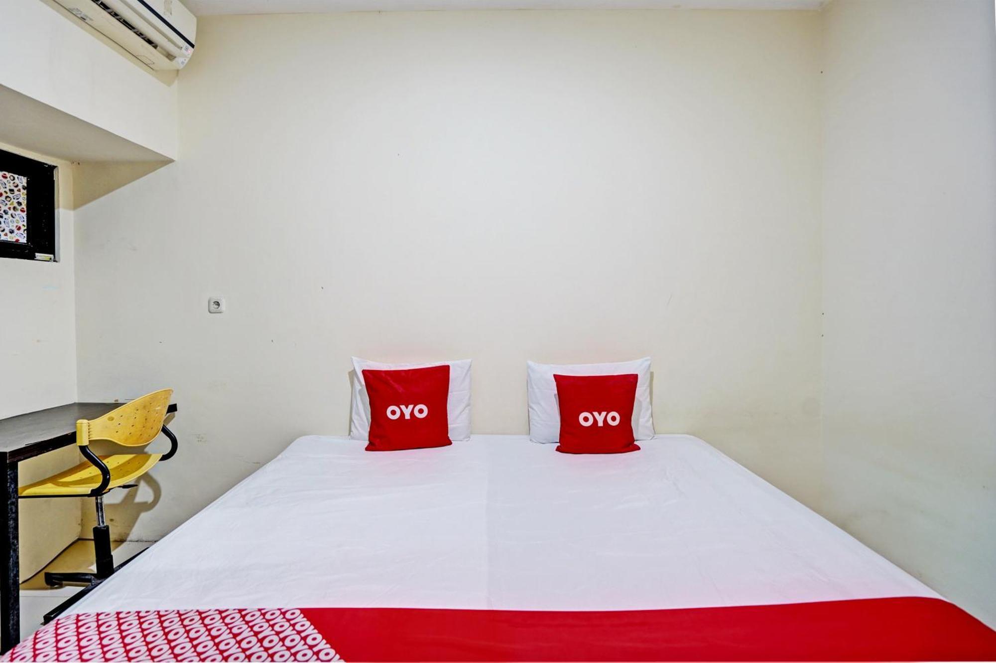 Oyo 93112 Garden Homestay 3 Merlion Surabaya Exterior foto